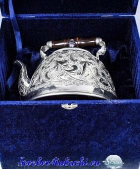 чайник для кипятка из серебра