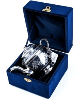 чайник серебряный