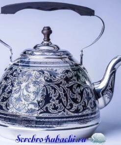 серебряный чайник для кипятка