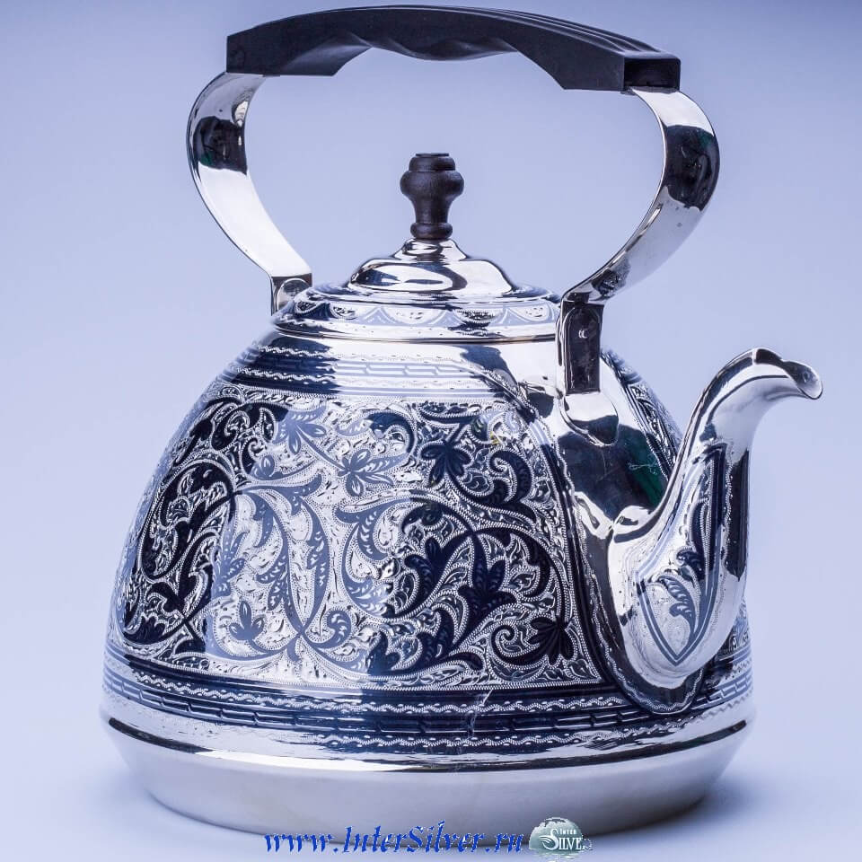 Серебряный чайник для кипятка.875 пр.Цена 115000 руб.Покупайте!