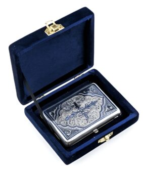 Червленный портсигар