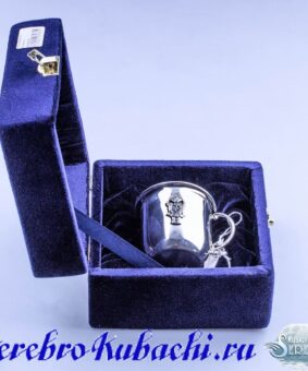 Детская серебряная кружка Девочка 10 детская серебряная кружка