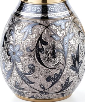 Эксклюзивный серебряный кувшин