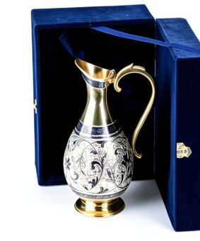 Эксклюзивный серебряный кувшин