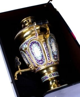 Эксклюзивный серебряный самовар с эмалью