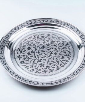 большой серебряный поднос