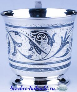 большая кружка серебряная