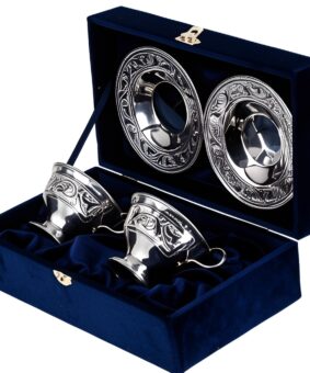 набор из серебряных чайных пар