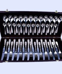 набор серебряных приборов на 12 персон