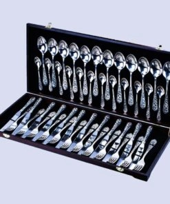 столовые приборы на 12 персон