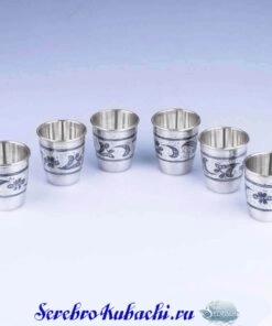 набор серебряных стопок