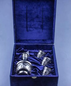 серебряный штоф со стопками