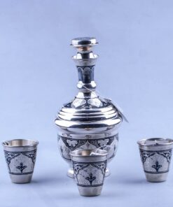 серебряный штоф со стопками