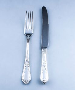 серебряный нож с вилкой