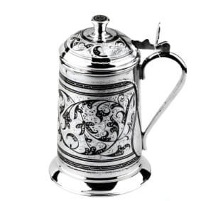 пивная кружка с крышкой