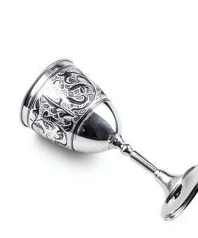 подарочный бокал с монограммой