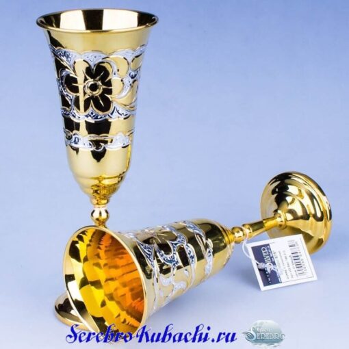 позолоченные серебряные бокалы
