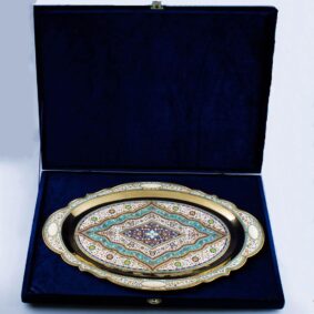 позолоченный серебряный поднос с эмалью