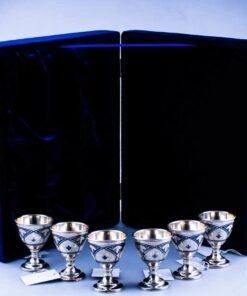 набор серебряных рюмок