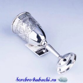 серебряная рюмка для водки