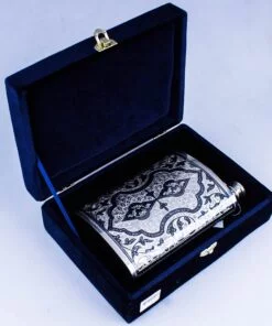 серебряная фляга