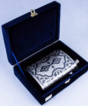 серебряная фляга