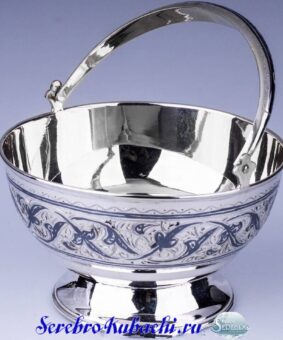 серебряная конфетница