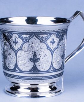 серебряная большая кружка