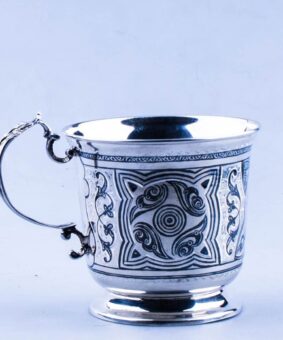 серебряная кружка скорпион