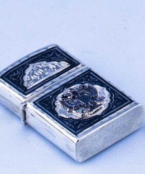 серебряная зажигалка зиппо