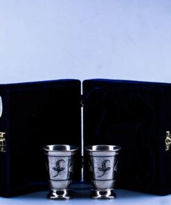 серебряные стопки