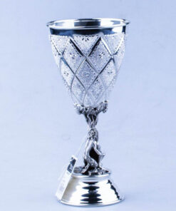 Серебряный бокал Статуя 8 серебряный бокал