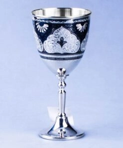 серебряный кубок бокал