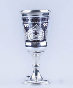 серебряный бокал