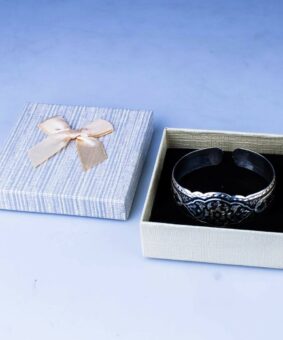 серебряный браслет кубачи в футляре