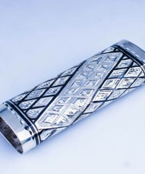 серебряный футляр под зажигалку bic