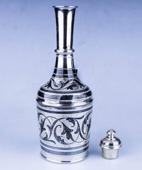 серебряный графин