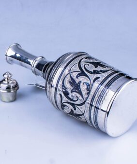 серебряный графин