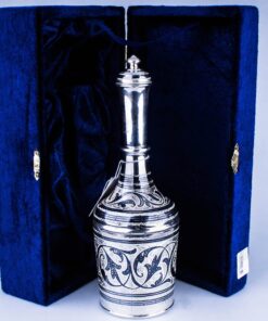 серебряный графин