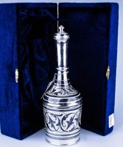 серебряный графин