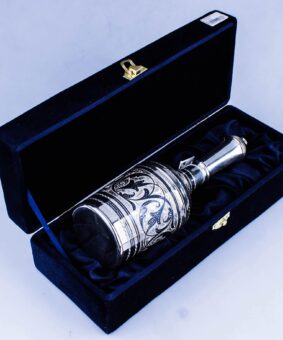 серебряный графин