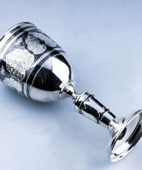 серебряный кубок