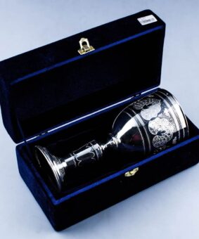 серебряный кубок