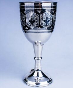 серебряный кубок награда