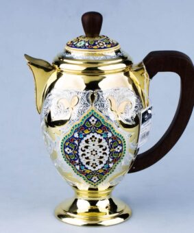 серебряный кувшин