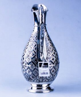 серебряный кувшин