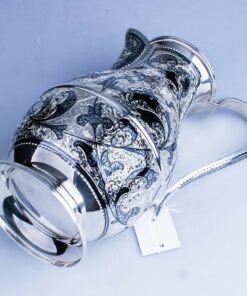 серебряный кувшин