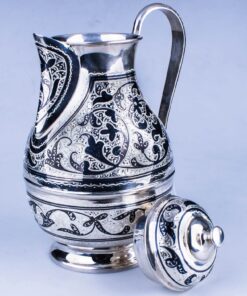 серебряный кувшинчик