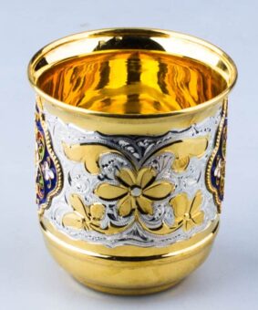 серебряный стакан