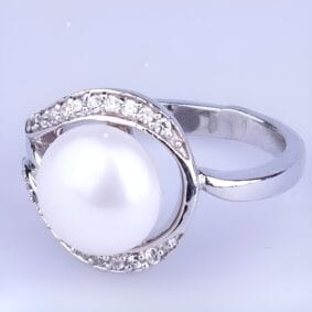 серебряное кольцо жемчужина